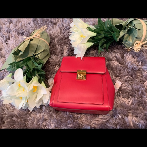 Michael Kors Handbags - Michael Kors Mindy Backpack Leather NWT